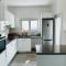 3 Br Penthouse Jacuzzi Seaview
