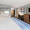 AmericInn by Wyndham North Branch - North Branch