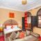 Riad Losra