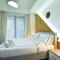 Luxury Escapes - Elegant 3BR Apt with 4 Balconies in 29 Blvd - Dubaj