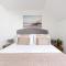 Bridge Apartment - Free Parking & WiFi - Near Perranporth Beach