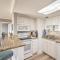 Ormond Beach Condo with Ocean Views and Community Pool - Ormond Beach