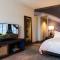 Renaissance Waterford Oklahoma City Hotel