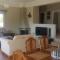 Spacious Retreat with Captivating Mnt View - Sotiriánika