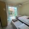 Aprecie Mariscal Nesta Hospedagem a 150 M do Mar - V4