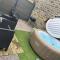 The GREEN HOUSE , grand parking, proche gare, jardin, jacuzzi