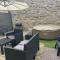 The GREEN HOUSE , grand parking, proche gare, jardin, jacuzzi