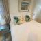 The Guesthouse Hideaway by Newfo.rest