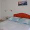 Apartments with WiFi Omis - 22684 - Omiš