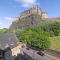 The heart of Central Old Town with Castle Views - 爱丁堡