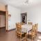 Awesome Apartment In Brsec With Wifi