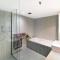 Absolute Beachfront Apartment 3B Pool Spa