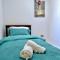Spacious and Modern Entire Home with Garden - Stockport