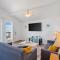 Oceanfront 2BR Cottage w Sunsets Views Comfy and Pet and Family Friendly