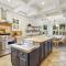 Gorgeous 7 Bed 6 & 1-2 Bath Home with Private Heated Pool - 希尔顿黑德岛