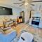Awesome 1 Bd 1 ba with Ocean view steps to beach - جزيرة هيلتون هيد