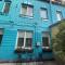Courtyard gallery apartment with free parking - 考纳斯