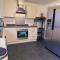 Coventry Canal House With Parking Included