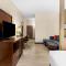 Comfort Suites Grayslake near Libertyville North