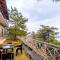 Bhimtal Lake View 3BHK w Pool-Waking Dream Cottage - 比姆塔尔
