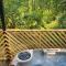Goldcrest 3-Hot Tub-Woodland Lodges-Carmarthenshire-Tenby