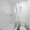 Bloomfield, Shadyside !C Modern and Cozy Private Bedroom with Shared Bathroom - بيتسبرغ