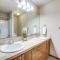 Family-Friendly Home with Patio and Garden in Everett! - إيفريت