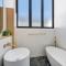 Luxurious brand new 3 bedroom house near the ocean