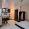 RedDoorz at JL Lodging House and Cafe Irosin - Irosin
