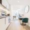 Stylish Apt in West Side Place Best Location!