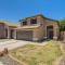 Modern Spacious 3 BR Home Pool and Game - 凤凰城