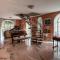 Villa Amalia Resort for family & friends