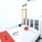 RedDoorz at Queen Asri Premium - 谏义里