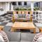 Stylish Inner City Oasis w Pool Rooftop Terrace