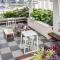 Stylish Inner City Oasis w Pool Rooftop Terrace