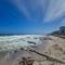 Seaside Apartment opposite Seapoint Promenade.