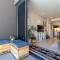 Modern Sanctuary in the heart of CBD w Pool, Outdoor Gym