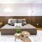 Nordic Spa Retreat - Hot Tub - King Bed- Firepit - BBQ!
