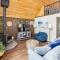 Quaint Loft Cabin w Hot Tub, FirePit, Deck & Grill