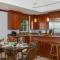 Hilton Pool Pass Included, Kolea - Luxe Penthouse, Walk to Beach