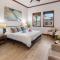 Hilton Pool Pass Included, Kolea - Luxe Penthouse, Walk to Beach