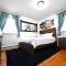 Bright & cozy 2nd Floor Apartment Close to NYC - Bloomfield