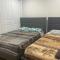 The Romantic Shell- Ideal for Couples, Short-Long stay-Next to Toronto Airport - 米西索加