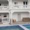 New condo with sea view 4 - Wheeland Settlement
