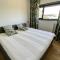 Spacious group accommodation in Nieuwvliet - Nieuwvliet-Bad