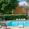 Paradou de saint Joseph Bastide provençale piscine