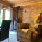 3 Bedroom Lodge Hotub pool in Horsley Surrey UK - East Horsley
