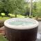 3 Bedroom Lodge Hotub pool in Horsley Surrey UK - East Horsley