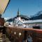 Die Karwendelsuite - 5 Sterne FeWo mit bestem Bergblick, zentrumsnah & ruhig gelegen, familienfreundlich