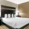 Best Western Beacon Inn